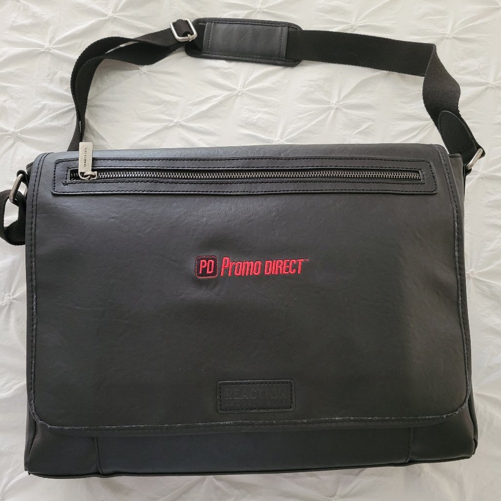 Kenneth Cole Reaction 15 Computer Messenger Bag